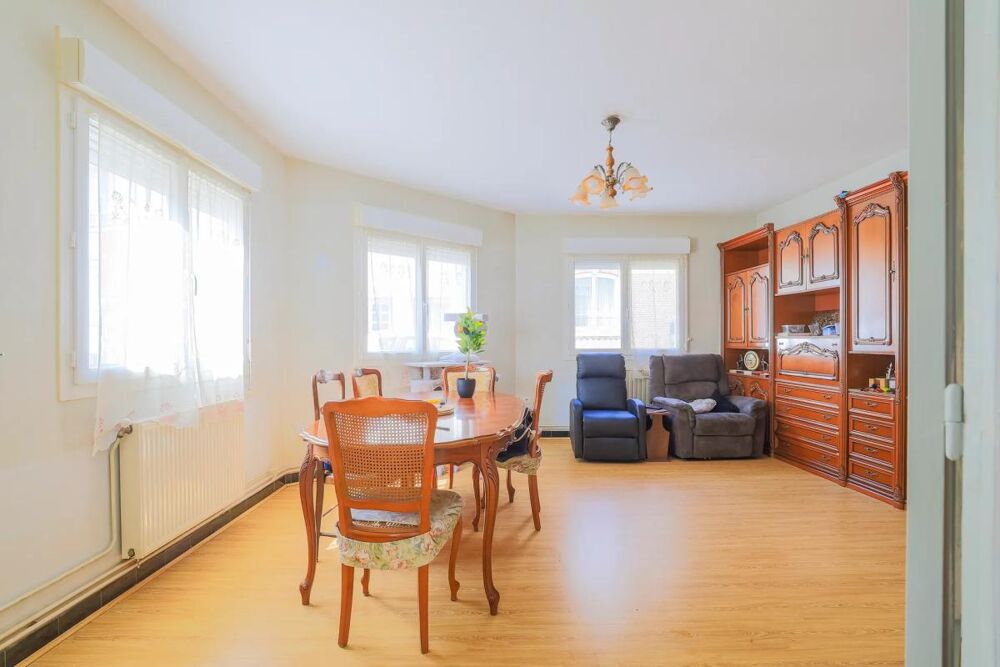 Maison familiale de 6 pièces à Noyon