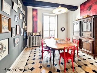  Maison  vendre 9 pices 345 m