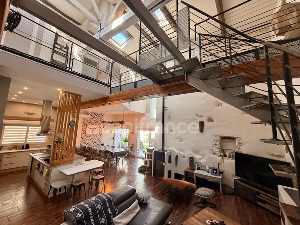 Loft exceptionnel 170m2 habitables 4 chambres, 1 garage et jardin à 20km de Carcassonne avec piscine hors sol