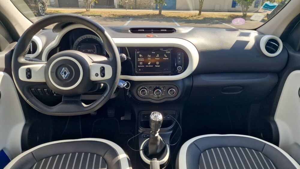 Twingo III 0.9 TCe 95 Intens - Entretien constructeur 2019 occasion 77144 Montevrain