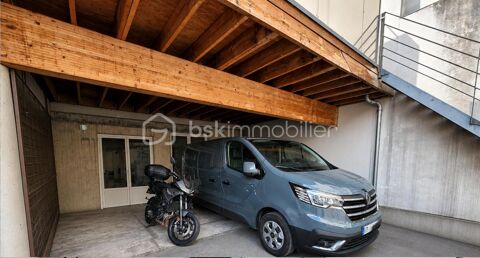   MONTREUIL – LOCAL COMMERCIAL AVEC COUR, PARKING & POTENTIEL D'HABITATION – LIGNE 9 