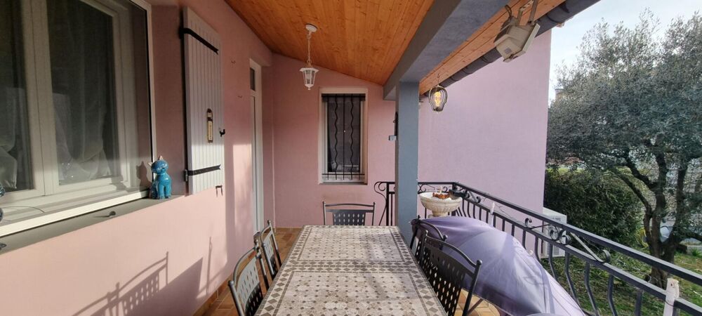 Maison 8 pièce(s) 106 m2