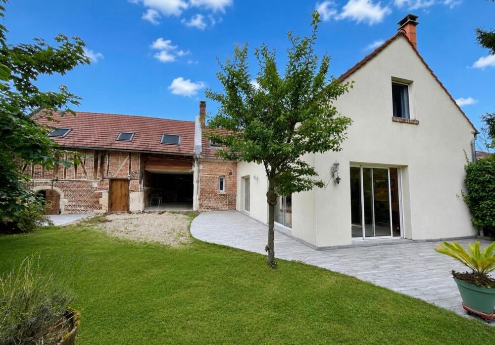 Vente Maison Longère  à Coudun : 6 pièce(s) 163 m2  + Jardin Coudun