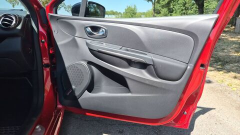 Clio 1.6 Turbo 220 EDC6 RS Trophy - Automatique 2015 occasion 54800 Jarny