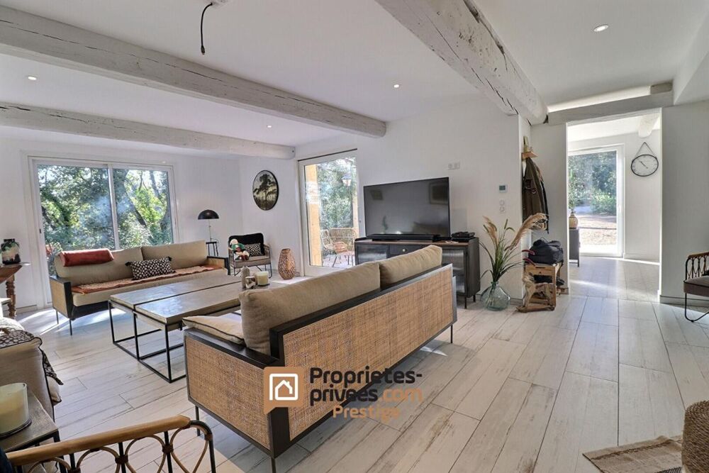 � vendre  Villa Uz�s (30700)