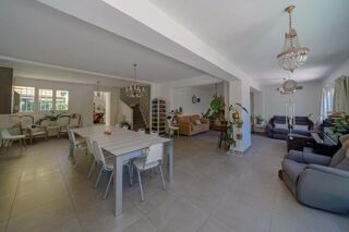  Maison � vendre 6 pi�ces 350 m�