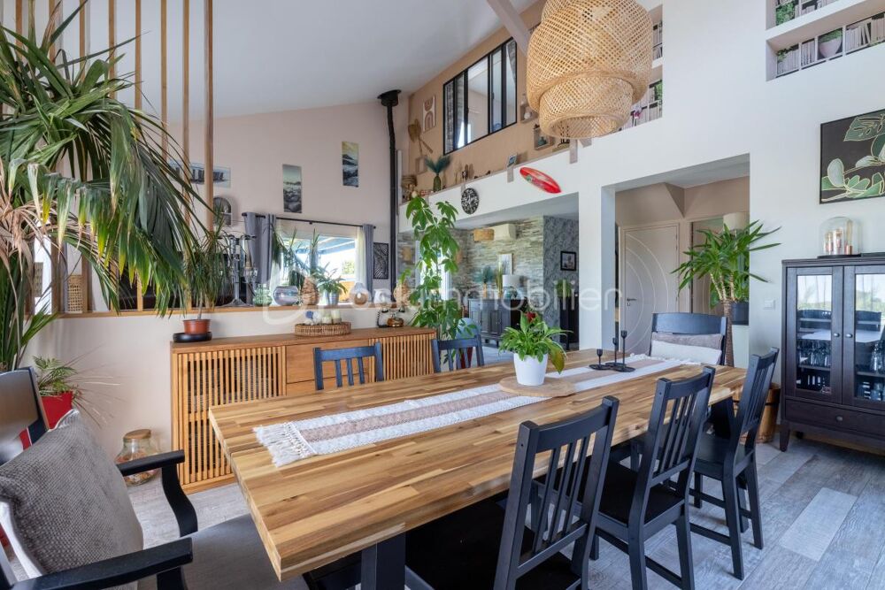 Vente Maison Vivez la modernité et le confort dans une maison contemporaine avec piscine ! Came