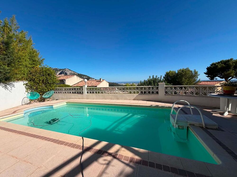 à vendre  Villa Toulon (83200)