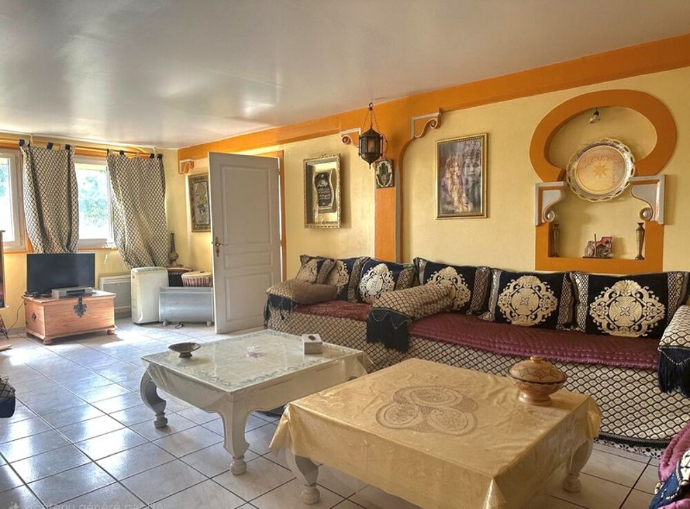 Maison 295 m2 + terrain 1500 m2 PRISSE (71)