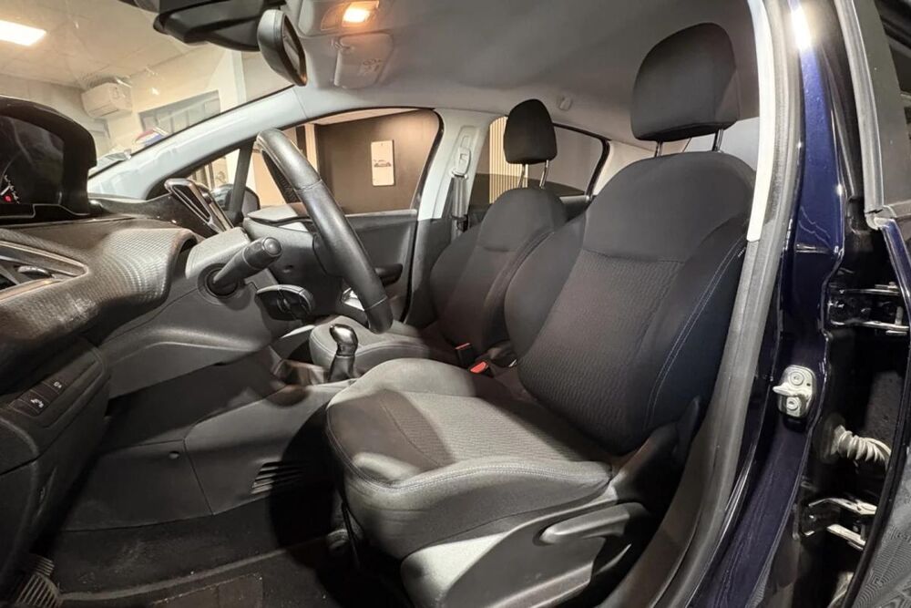 208 Phase 2 5 Portes 1.5 Blue HDi S&S 100 cv Signature 2019 occasion 85190 Venansault