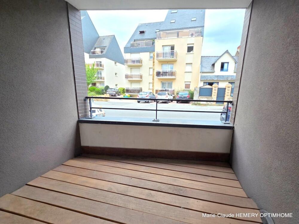 Vente Appartement DINARD – RUE GARDINER :Appartement entièrement rénové avec terrasse plein ouest et parking en sous-sol Dinard