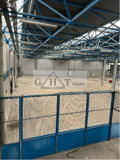   ENTREPOT 2900M2 A LOUER LISSES 
