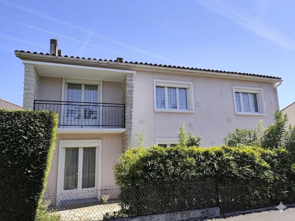 Maison à vendre 6 pièces L'ISLE D'ESPAGNAC (16)