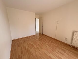  Appartement à louer 4 pièces 95 m²
