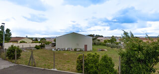  Remise / Grange � vendre 2 pi�ces 1650 m�