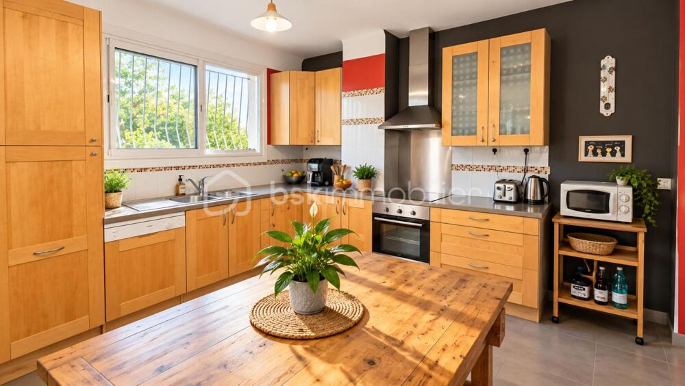 Vente Maison AU CALME, MAISON FAMILIALE DE 243 M² AVEC DEUX ESPACES D'HABITATION, VÉRANDA DE 42 M² ET GARAGES ! Bizanos