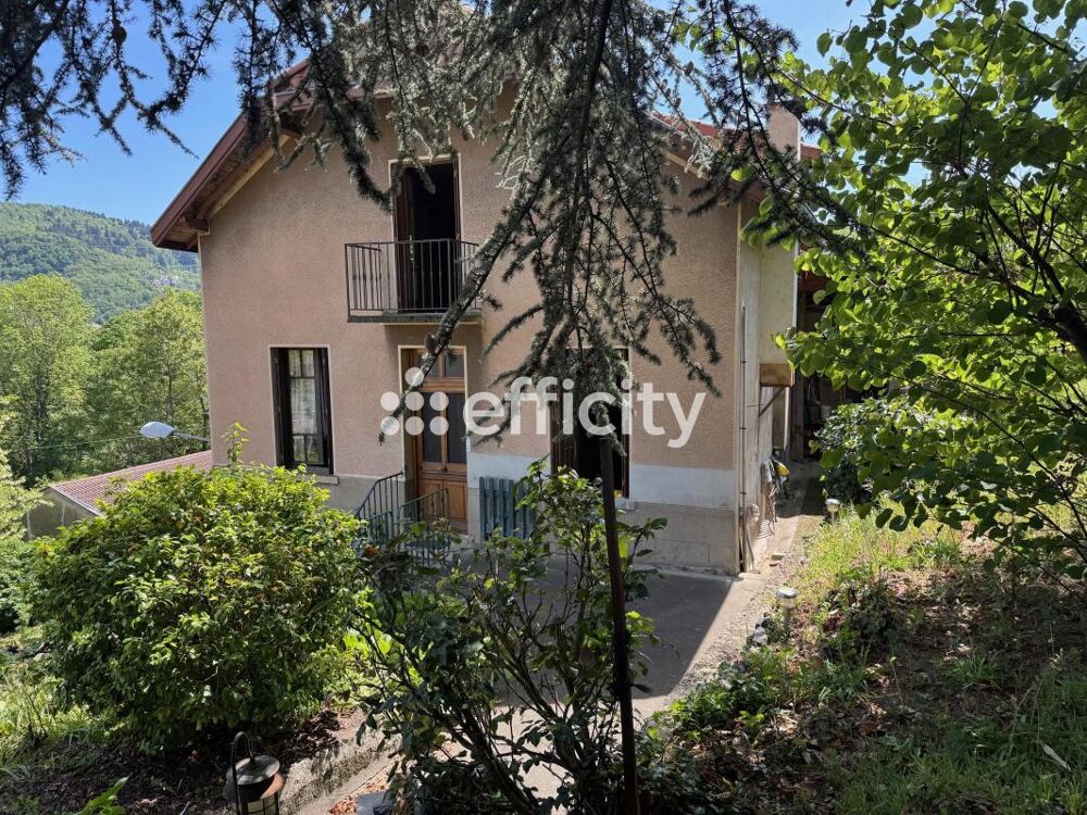Maison 7 pièces 120 m² · à Thiers · 120 m² · 114 000 €