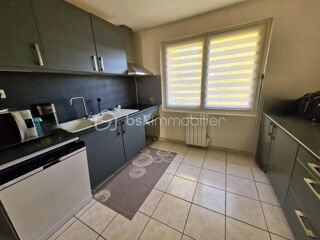  Immeuble  vendre 8 pices 200 m