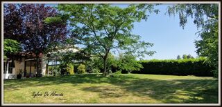  Propriété/château à vendre 8 pièces 282 m²
