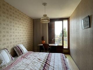  Appartement à louer 4 pièces 83 m²