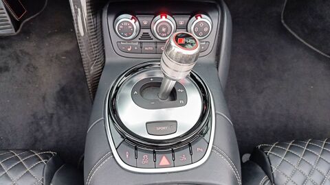 R8 5.2 FSI V10 Quattro 525 S-Tronic 7 Spyder - Automatique 2014 occasion 49000 Angers