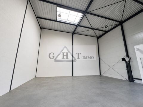 ENTREPOT 113 M&sup2; A LOUER BUSSY SAINT GEORGES 1372 77600 Bussy saint georges