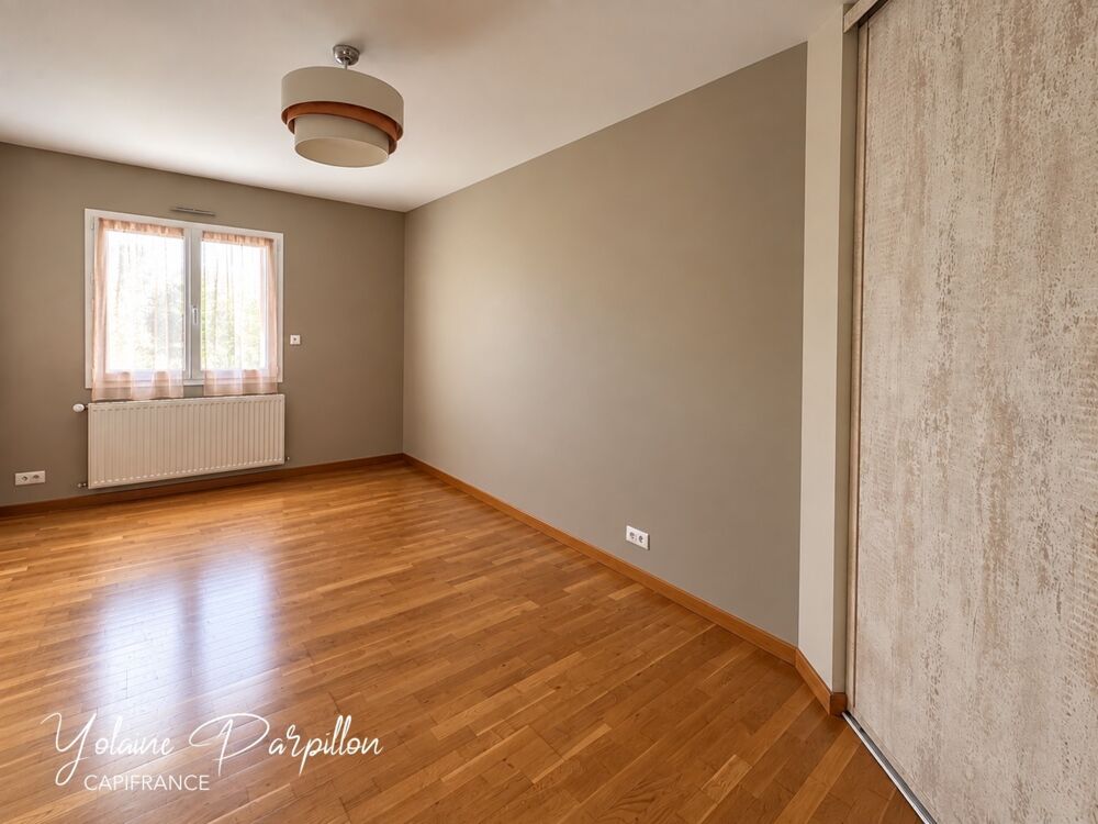 Vente Maison Maison de plain-pied offrant 4/5 chambres avec piscine sur 2000 m² aux BROUZILS (85) Les brouzils