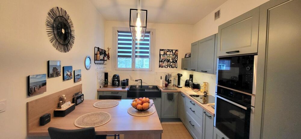 Rouen proche clinique de l'Europe : Superbe Appt 92 m² - 1er E - 3 Ch - PK ext facile ... Opportunité à saisir !