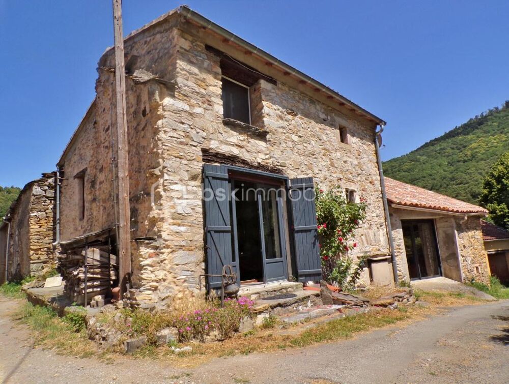 ? MAISON EN PIERRE DE 138 M²  DEUX VASTES ESPACES DE VIE  AU CALME