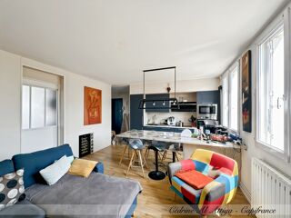 Vente Appartement LA ROCHELLE, Appartement à vendre 3 pièces de 64m2, 1er étage, cave et parking La rochelle