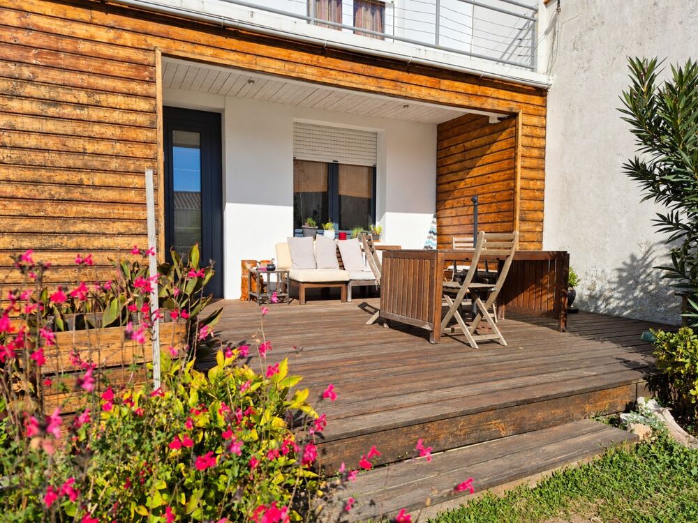 Vente Maison Maison individuelle avec jardin et garage proche centre-ville Rochefort