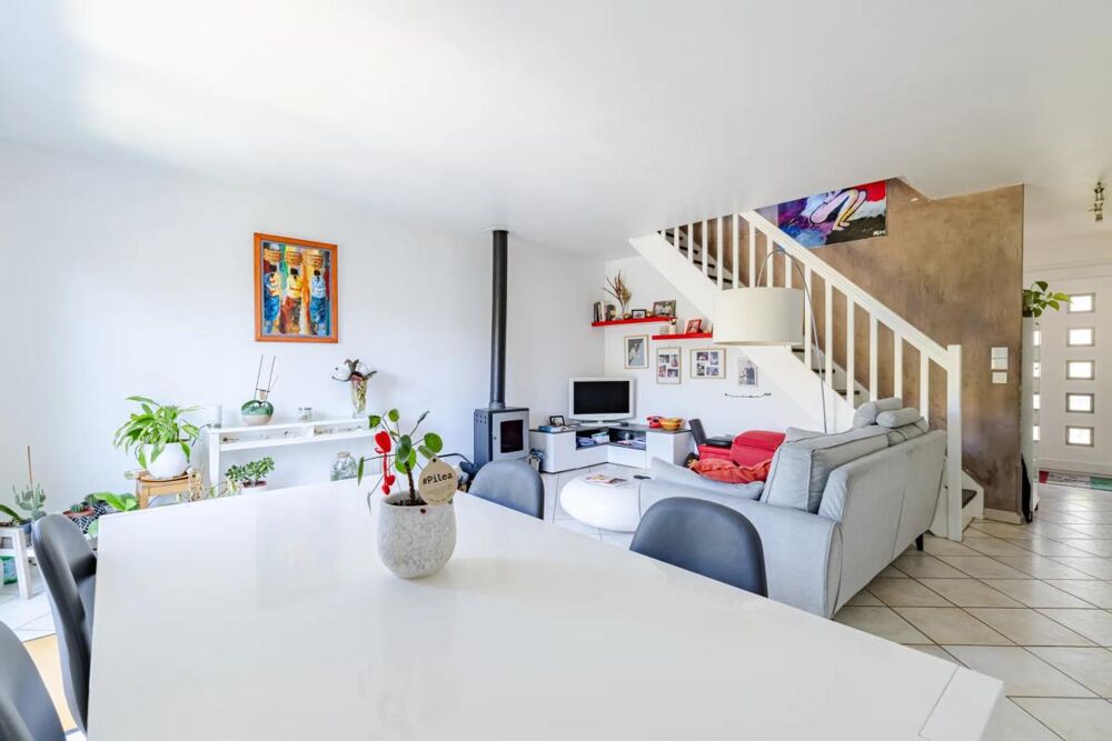 Vente Maison Maison de 5 pièces de 100 m² à Saclay Saclay