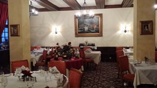  Propri�t�/ch�teau � vendre 15 + pi�ces 1200 m�