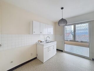  Appartement à louer 2 pièces 45 m²
