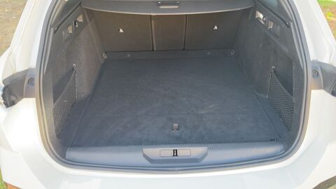 308 SW 1.6 THP PureTech 180 Hybrid e-EAT8 Allure Pack - Automatique 2022 occasion 27600 Gaillon
