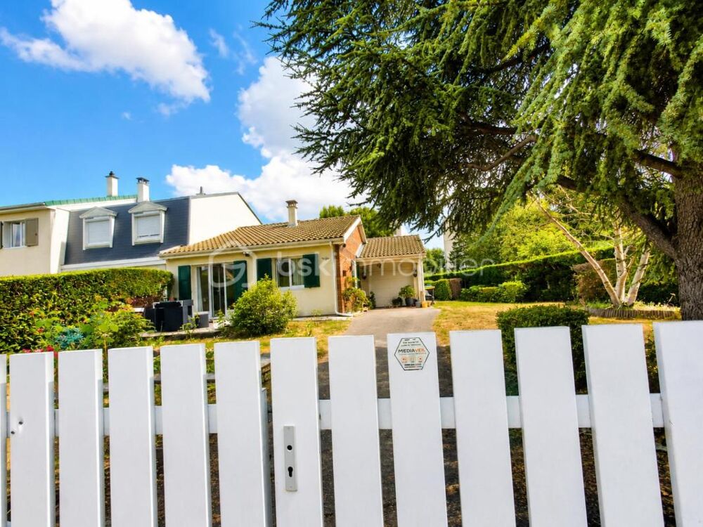 Vente Maison MAISON DE PLAIN-PIED - LA COMMANDERIE DES TEMPLIERS II sur 775 m2 de TERRAIN Elancourt
