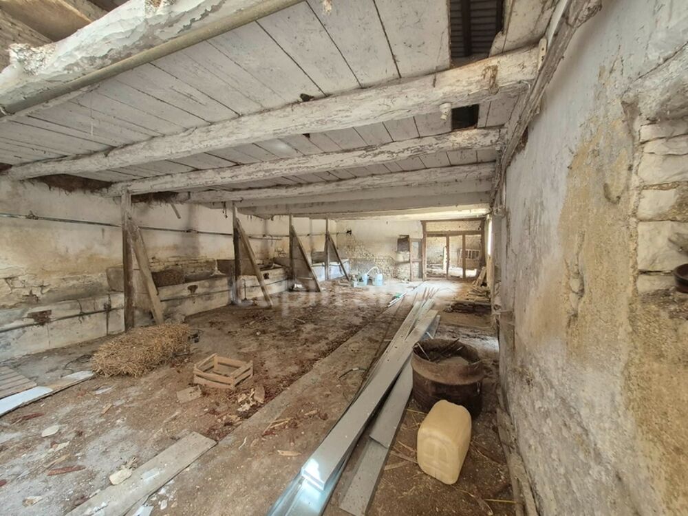 Grange à rénover PUYRAVAULT