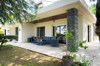  Propriété/château à vendre 11 pièces 328 m²
