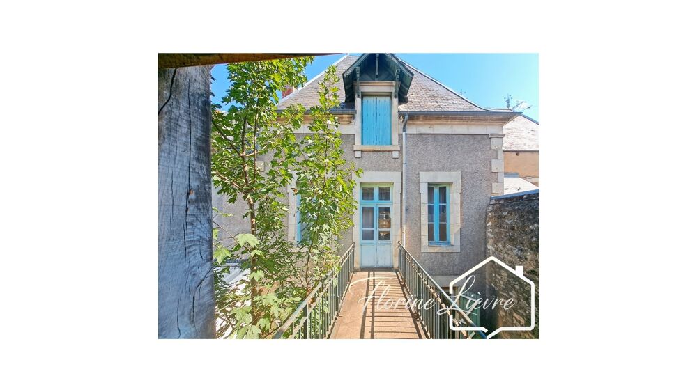 Maison 10 pièces 205 m² · à Le Chatelet · 205 m² · 85 000 €