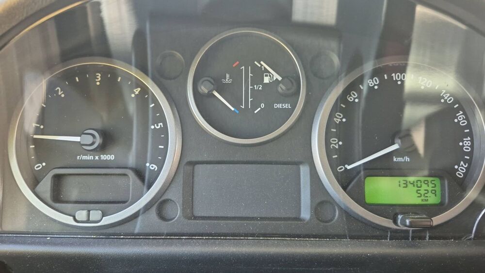 Defender 3 2.2 TDCi 122 4WD SE 2012 occasion 89770 Chailley