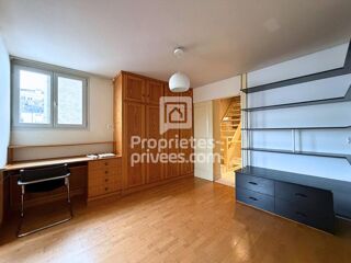  Immeuble à vendre 6 pièces 167 m²