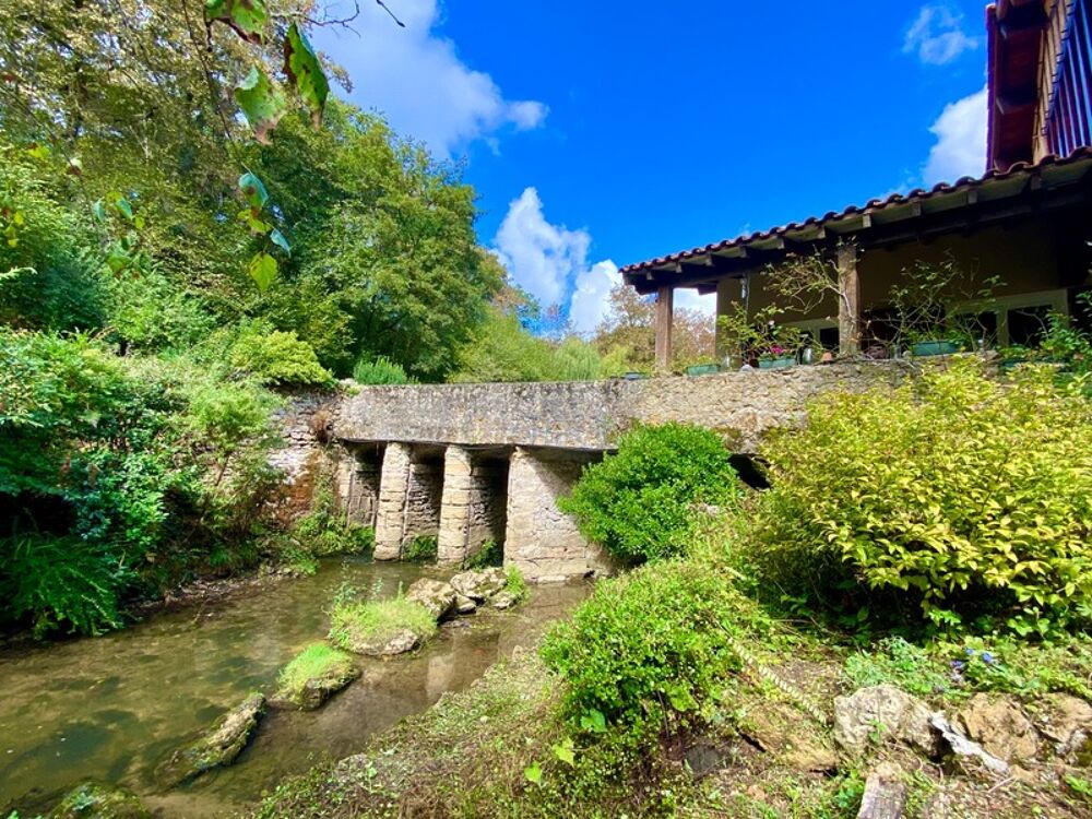 Magnifique Moulin rénové en totalité (DPE D) avec gîte indépendant sur terrain de 3,5HA arboré sans vis à vis BOUGUE (40)