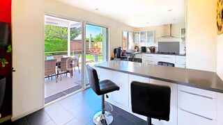  Villa  vendre 7 pices 205 m