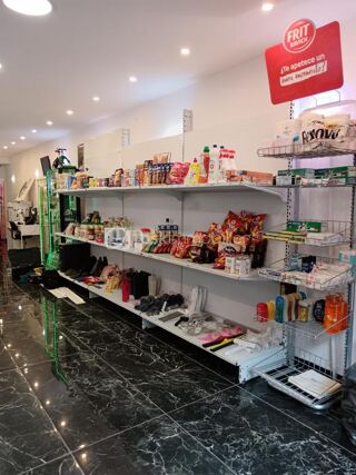  Immeuble  vendre 6 pices 211 m