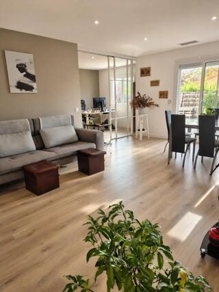 Vente Maison Maison de 5 pièces de 120 m² à Léognan Leognan