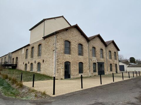 A LOUER - BATIMENT A USAGE MIXTE 5500 71700 Tournus