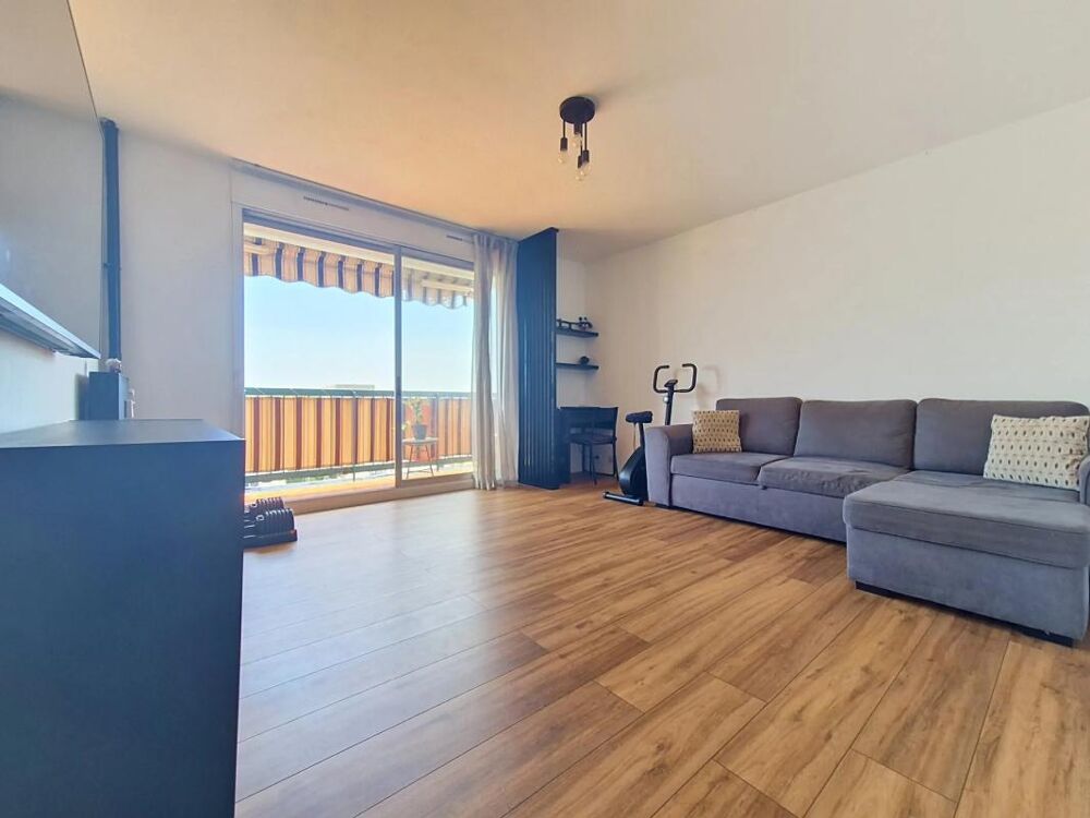 Appartement de 3 pièces de denviron 64 m2 situé à Nice