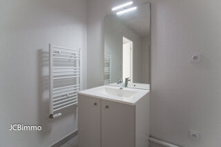  Appartement à louer 2 pièces 42 m²