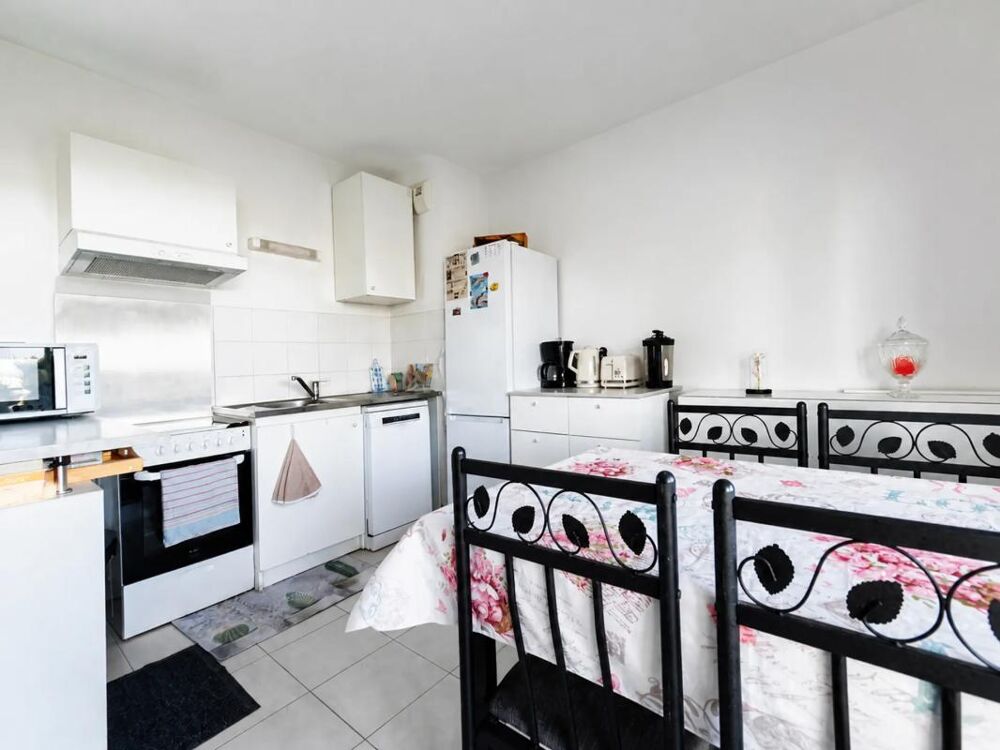 Appartement 2 pièces de 43 m² situé à Marseille