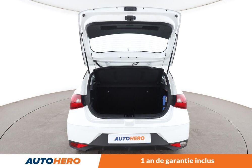 i20 1.2 Initia 84 ch 2022 occasion 92130 Issy-les-Moulineaux
